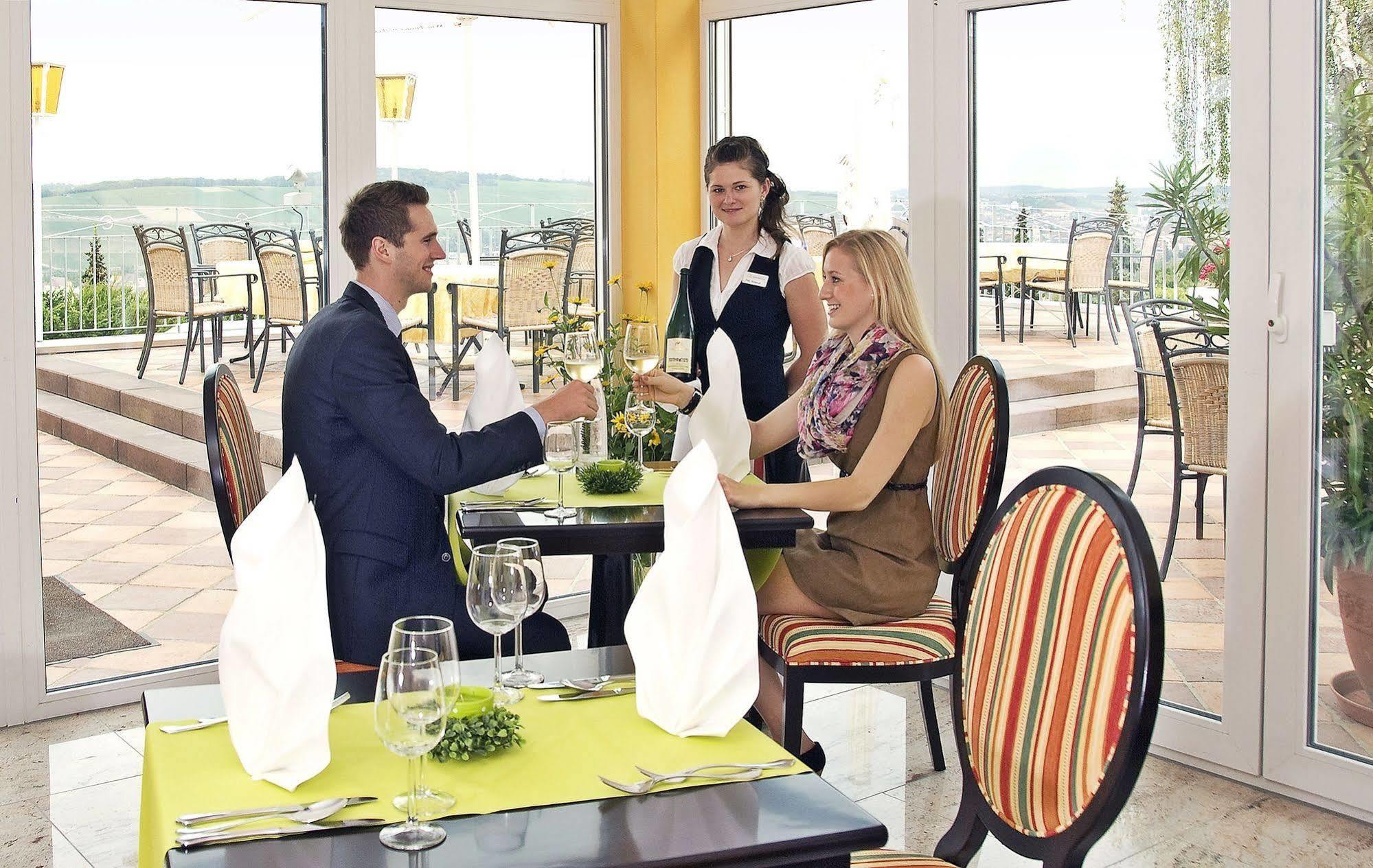 Wittelsbacher Hoeh Hotel 3*